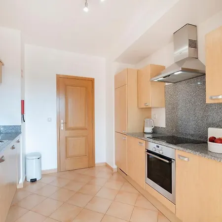 A48 - Starlight In Appartement *